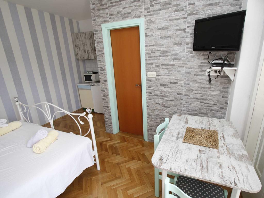 Apartments Srdjan Makarska Exterior photo