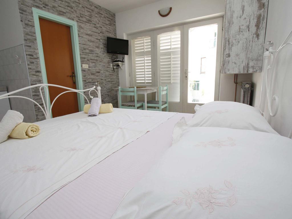 Apartments Srdjan Makarska Exterior photo